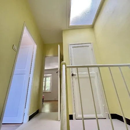 La Barbacane Pied Cite Medievale Carcassonne