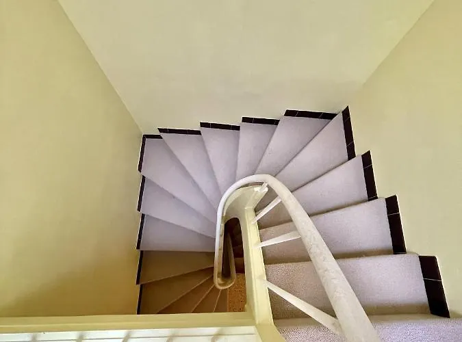 Hotel La Barbacane Pied Cite Medievale *