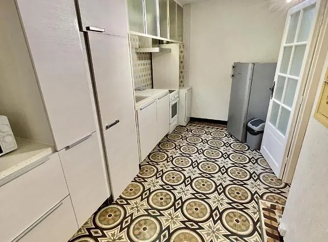 La Barbacane Pied Cite Medievale Hotel