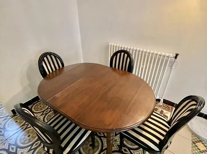 La Barbacane Pied Cite Medievale * Carcassonne