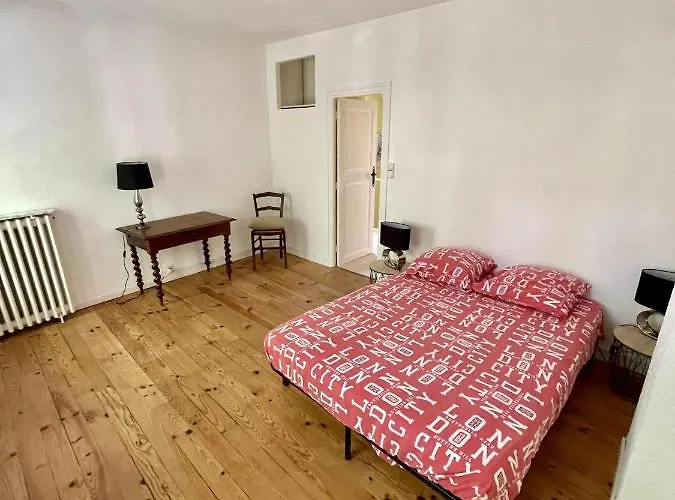 La Barbacane Pied Cite Medievale Hotel *