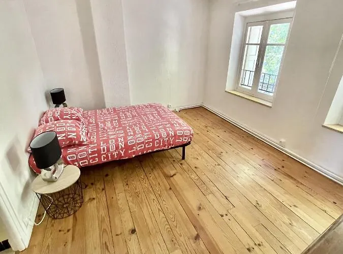 La Barbacane Pied Cite Medievale Hotel *